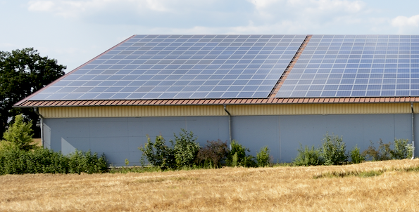 Case Study: Dachsanierung mit anschließender PV-Installation in Potsdam